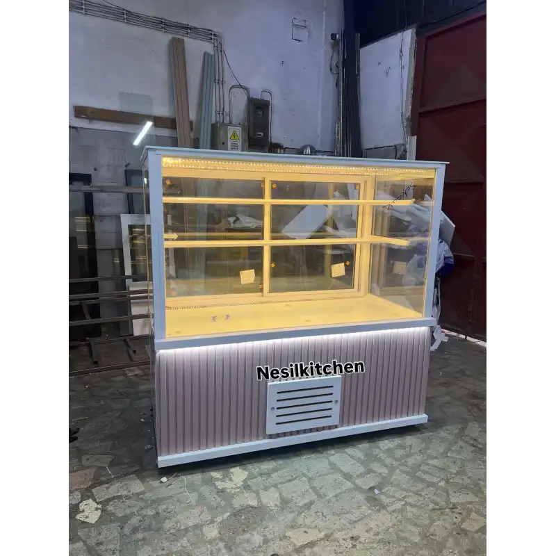 Pasta Tatlı Dolabı
