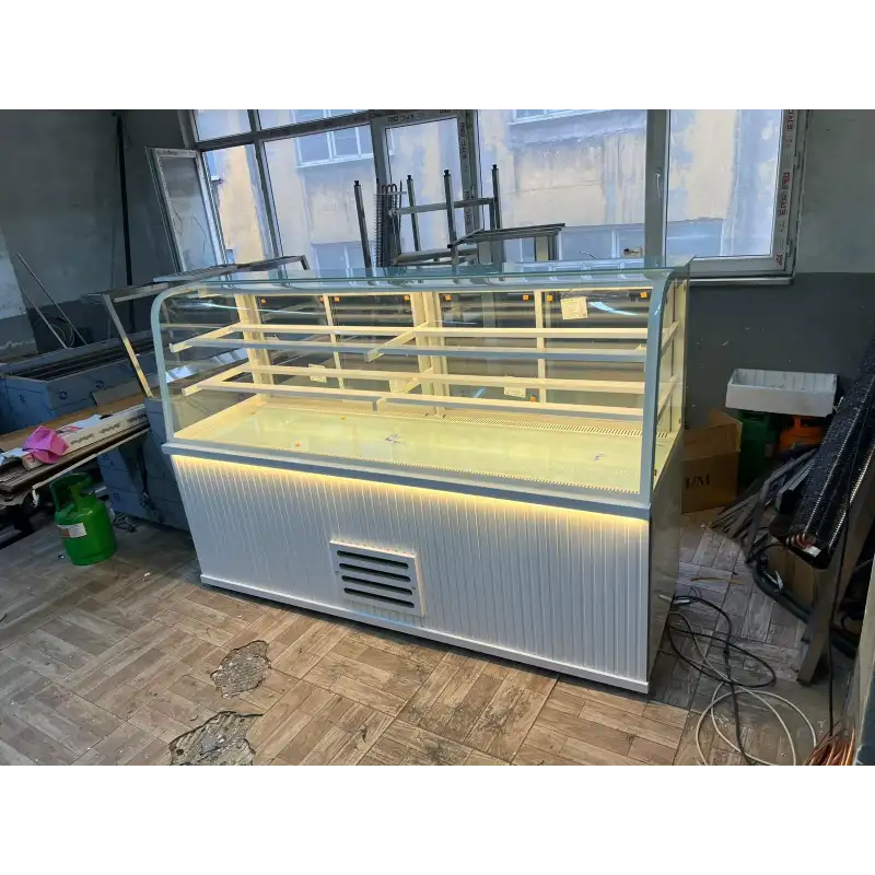 Pasta Tatlı Dolabı