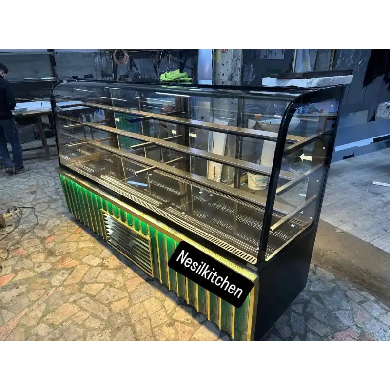 Pasta Tatlı Dolabı