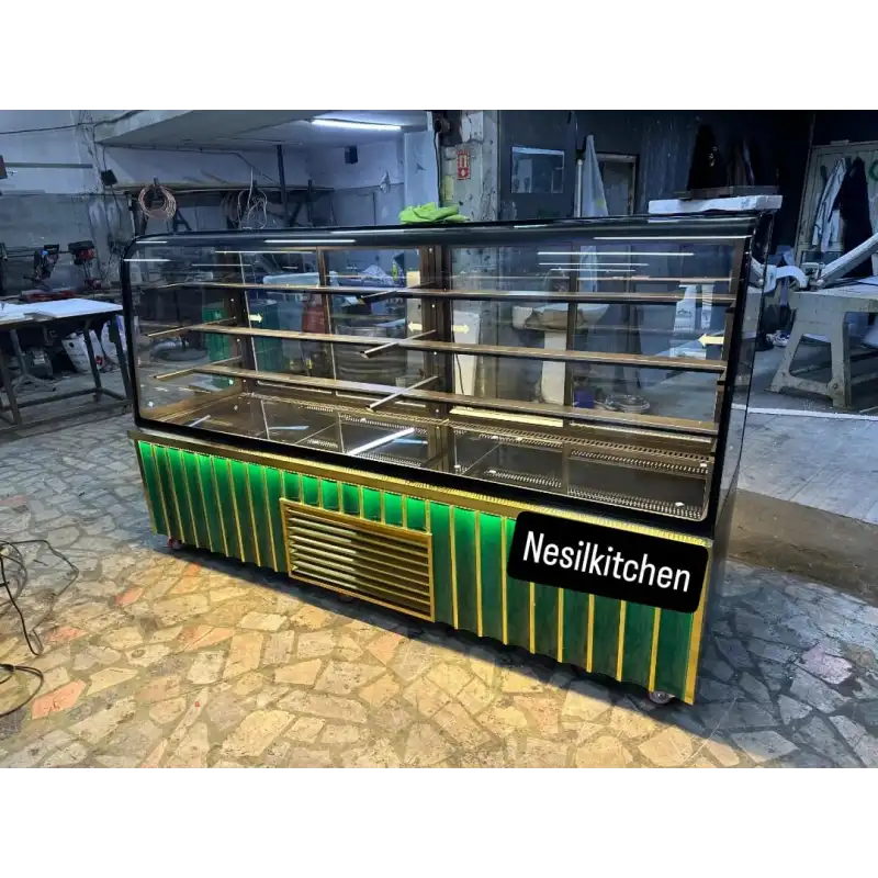 Pasta Tatlı Dolabı