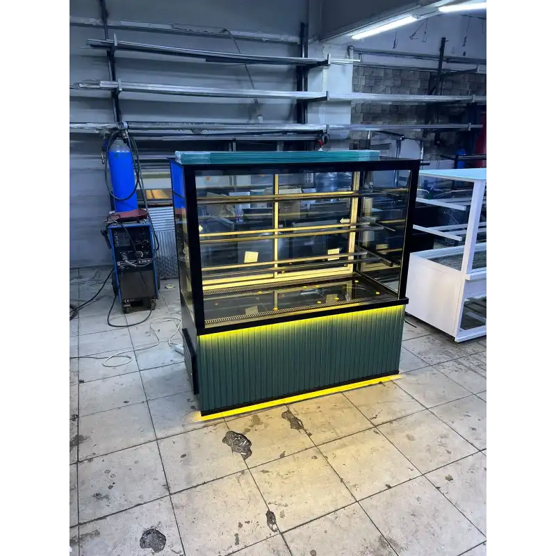 Pasta Tatlı Dolabı