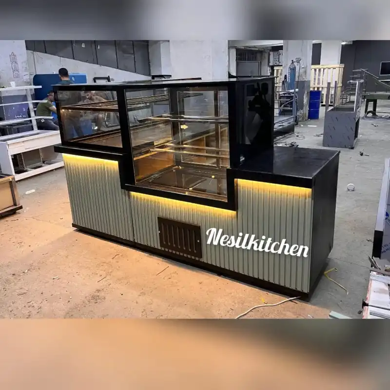 Baklava Tezgahı ve Pasta Dolabı