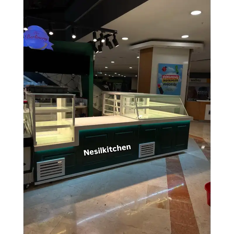 Pasta Tatlı ve İçecek Dolabı