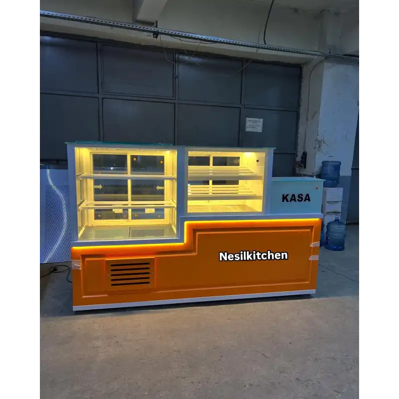 Kasalı Kuru Pasta Tatlı Dolabı