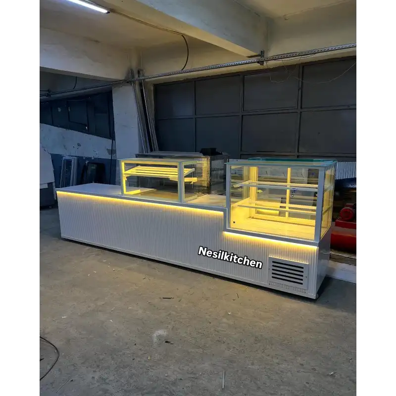 Poğaça Börek Tezgahı ve Bankolu Pasta Dolabı