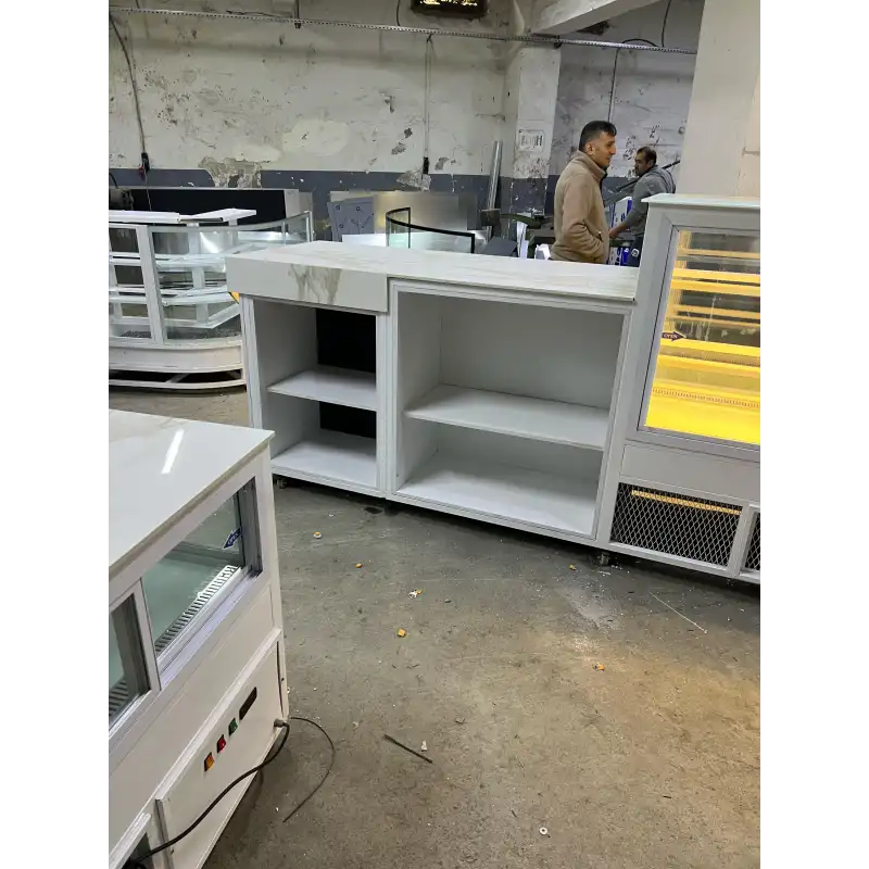 Pasta Teşhir Dolabı Bankolu