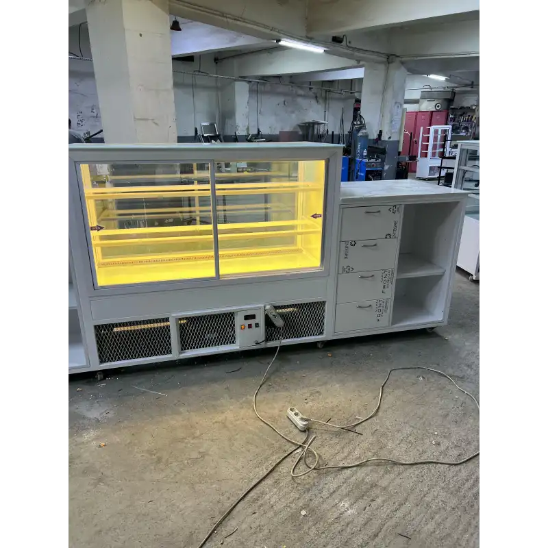 Pasta Teşhir Dolabı Bankolu