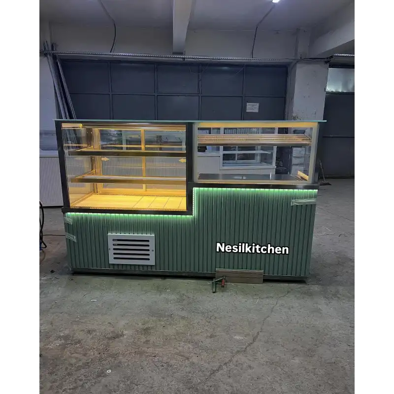 Börek Poğaça Tezgahı ve Pasta Dolabı