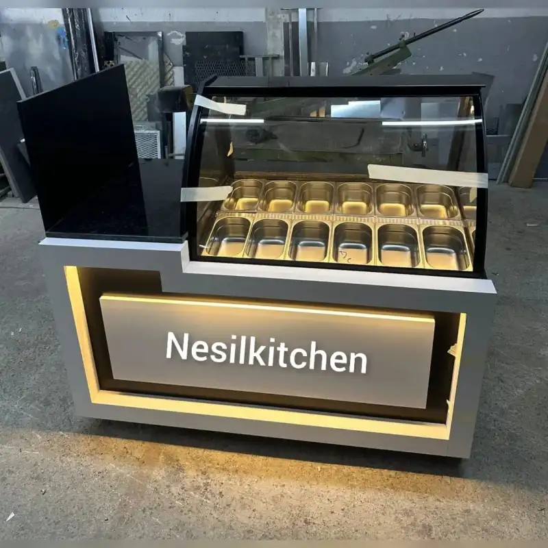 Beyaz Dekorlu Sandviç ve Kahvaltı Dolabı