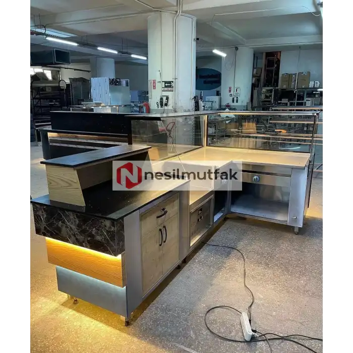 Börek Baklava Tezgahı Ahşap Dekorlu