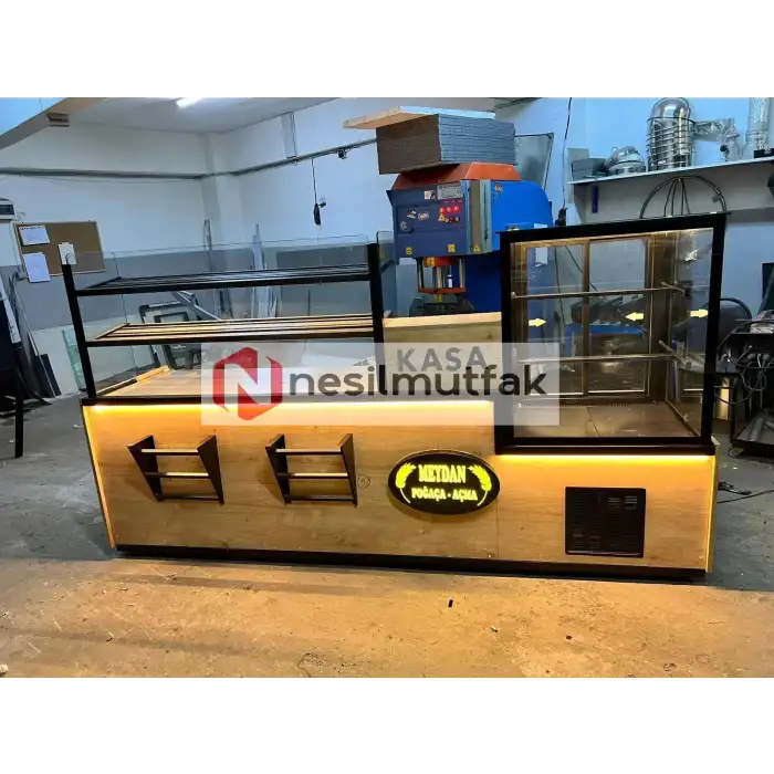Börek Tezgahı ve Pasta Tatlı Dolabı