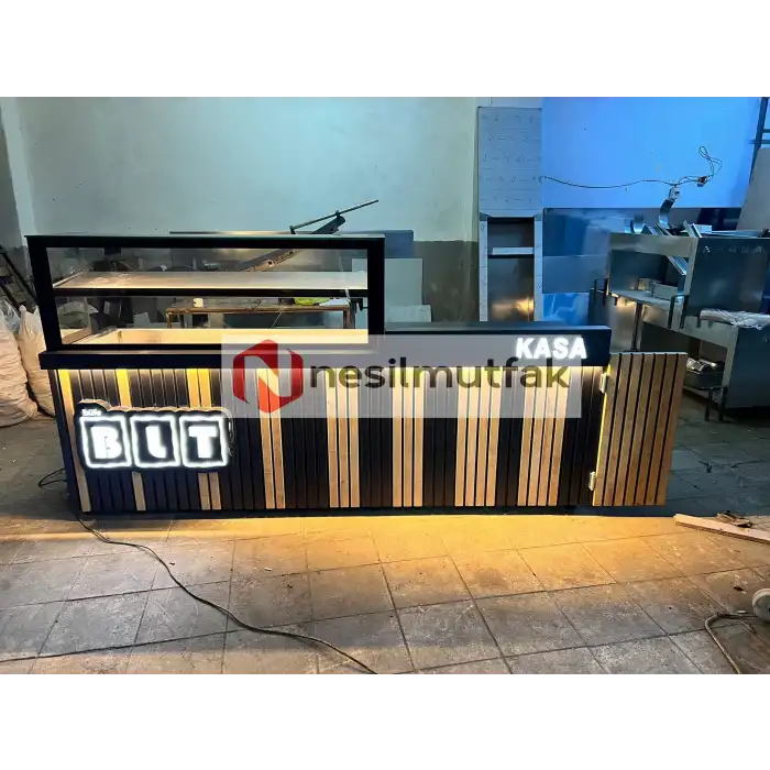 Börek ve Baklava Dolabı