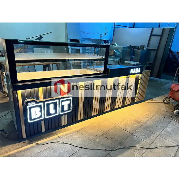 Börek ve Baklava Dolabı