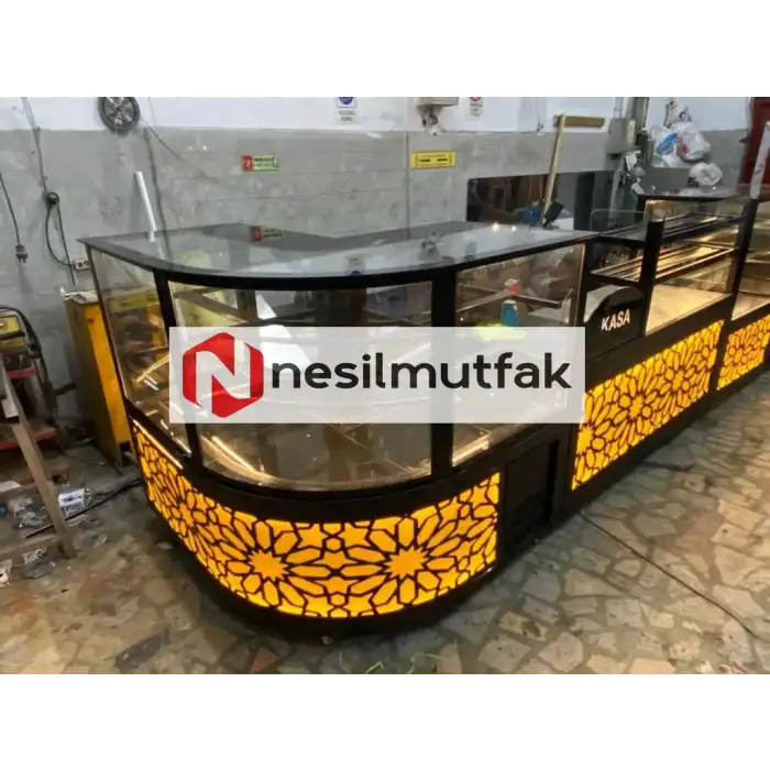 Böreklik Baklava ve Pasta Dolabı Sarı Dekor Model