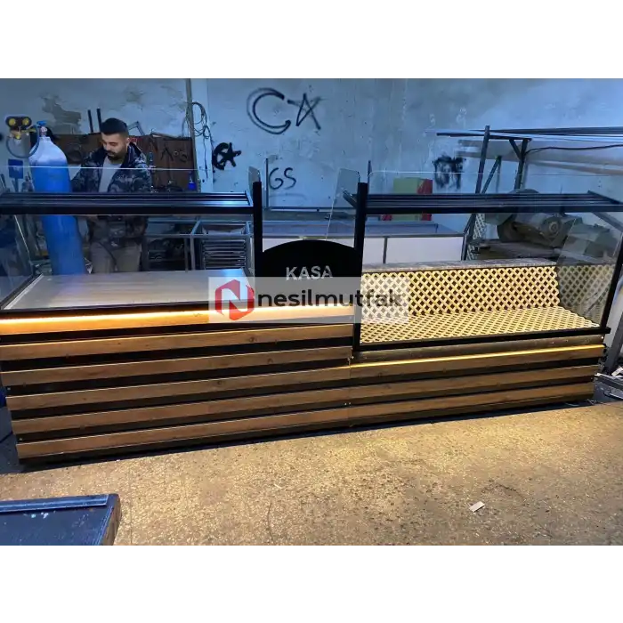 Böreklik ve Ekmeklik Tezgahı Ahşap Dekorlu