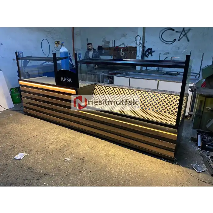 Böreklik ve Ekmeklik Tezgahı Ahşap Dekorlu