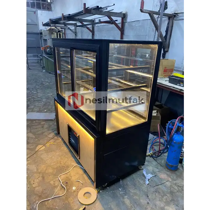 Pasta Dolabı Ahşap Dekorlu