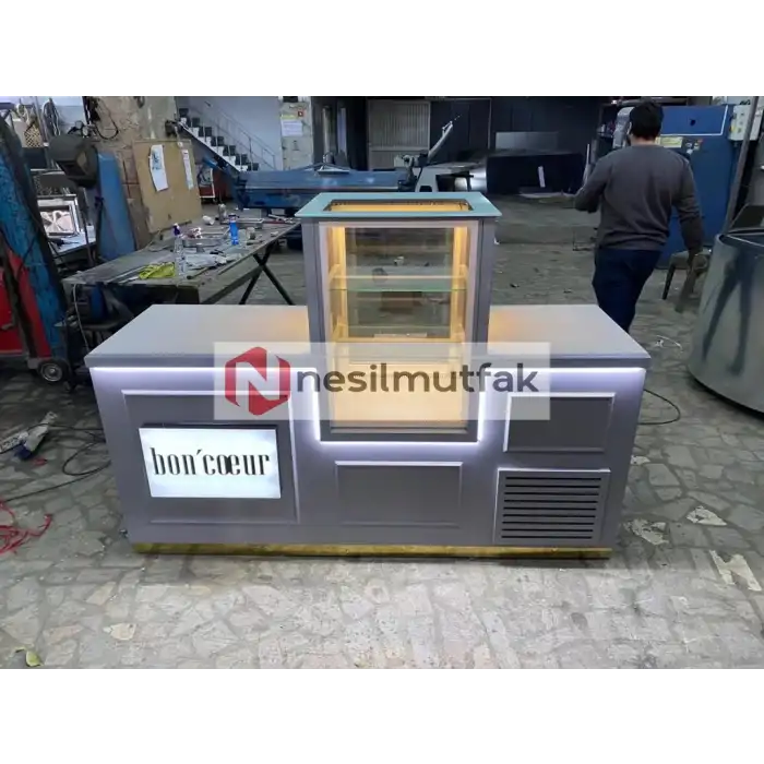 Pasta Dolabı Beyaz Ahşap Model