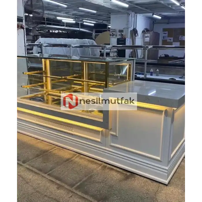 Pasta Dolabı Beyaz Dekor ve Çalışma Tezgahlı