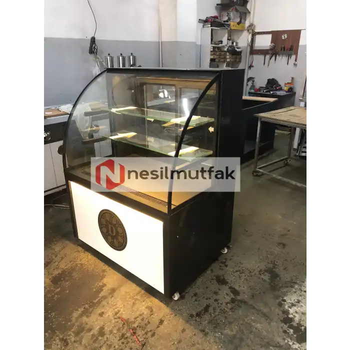 Pasta Dolabı Bombe Camlı Beyaz Model