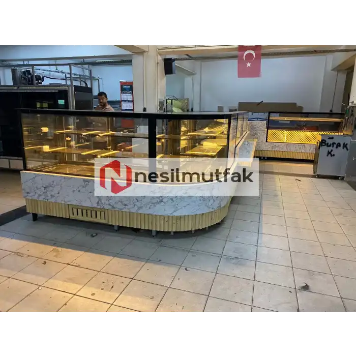 Böreklik Baklava ve Ekmeklik Tezgahı ve Pasta Dolabı Set