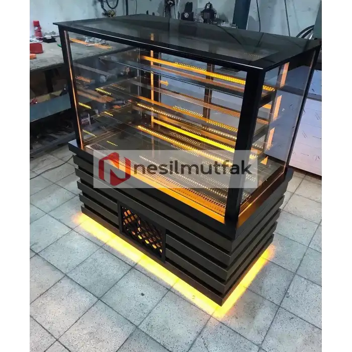 Pasta Tatlı Dolabı Ahşap Model