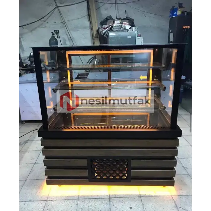 Pasta Tatlı Dolabı Ahşap Model