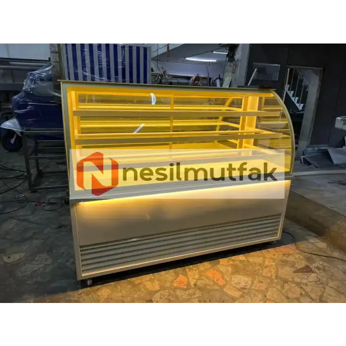 Pasta Tatlı Dolabı Bombe Camlı