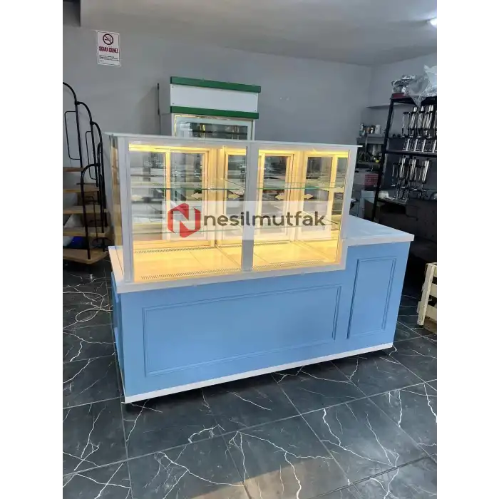 Pasta Tatlı Dolabı Ön Mavi Dekor