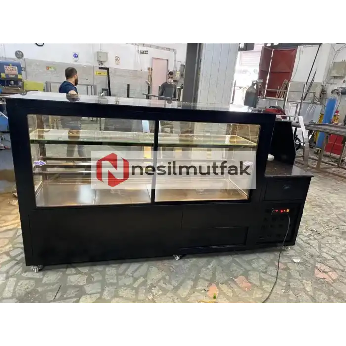 Pasta Tatlı Dolabı Sarı Dekor Model