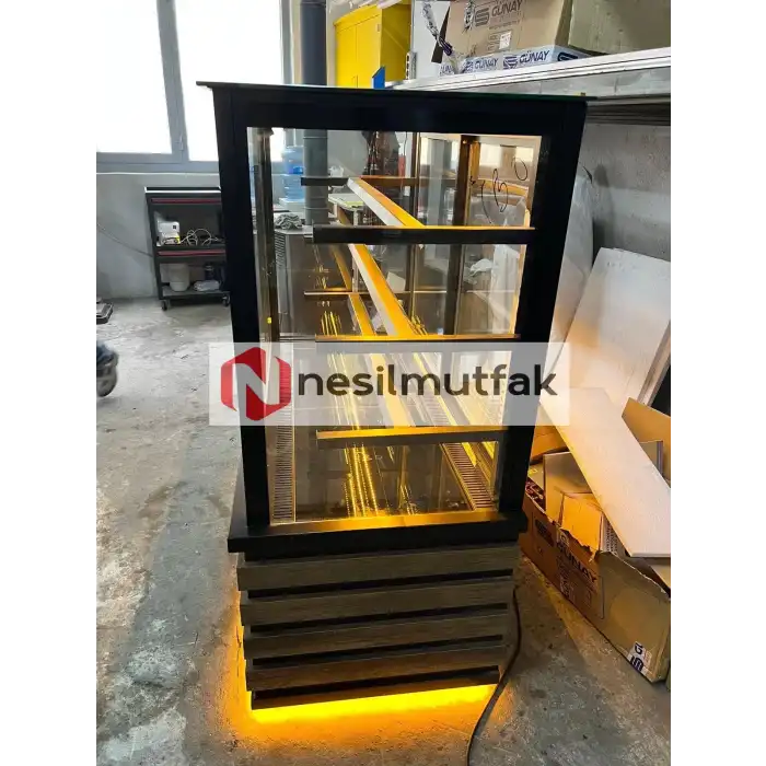 Pasta Tatlı Teşhir Dolabı Ahşap Dekorlu