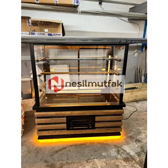 Pasta Tatlı Teşhir Dolabı Ahşap Dekorlu