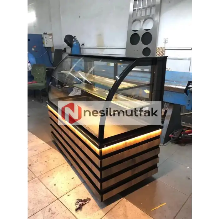 Pasta Teşhir Dolabı Ahşap Model