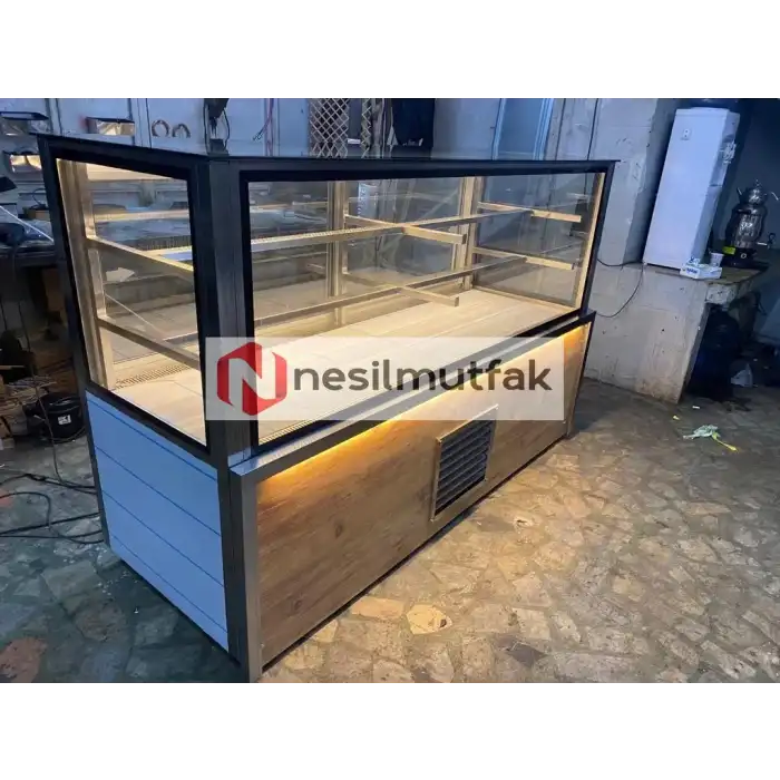 Pasta Teşhir Dolabı Ön Ahşap Modeli