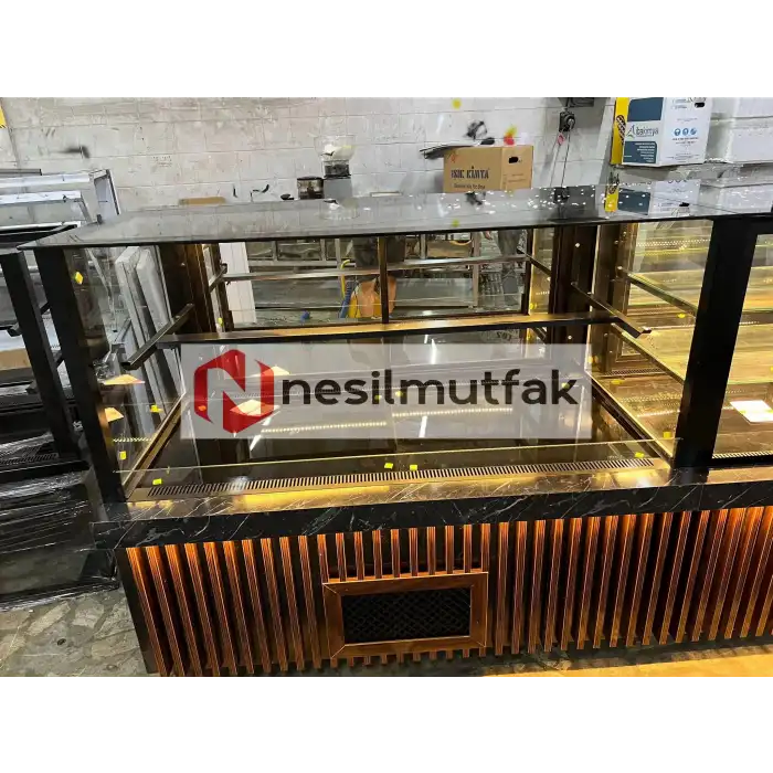 Starbucks Modeli Meşrubat Pasta Dolabı