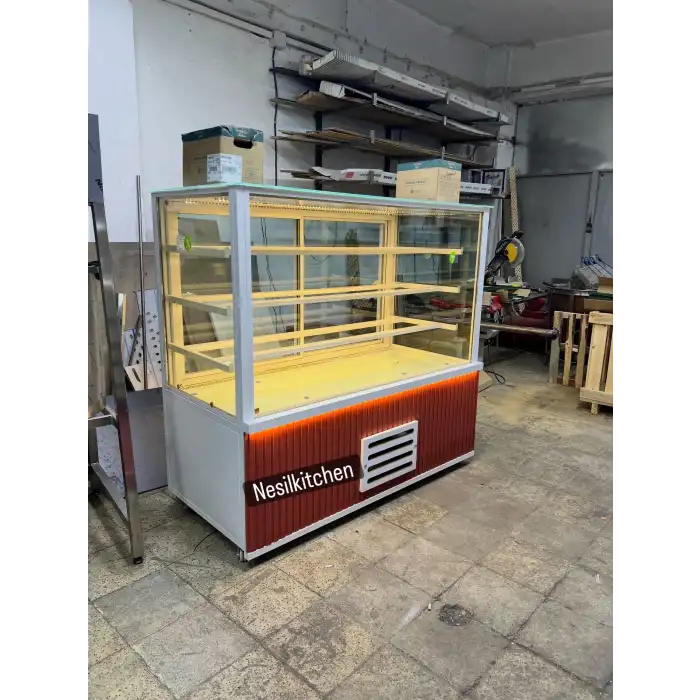 Pasta Tatlı Dolabı Kırmızı Model
