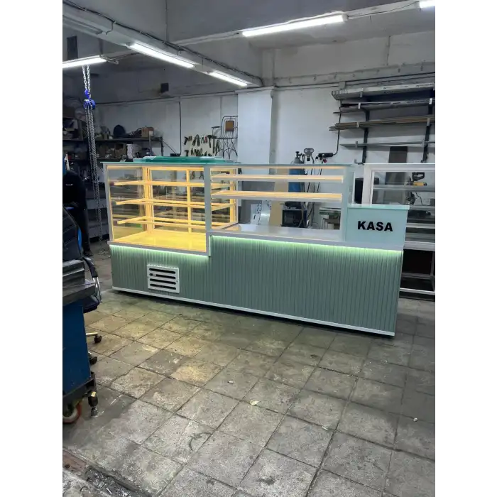 Poğaça Börek Tezgahı ve Pasta Tatlı Dolabı