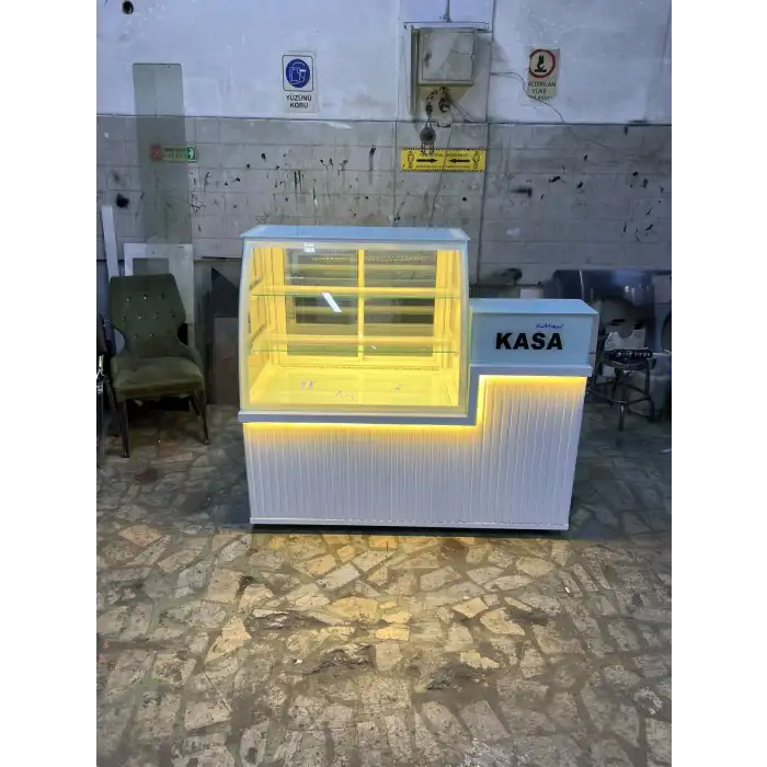 Pasta Tatlı Dolabı