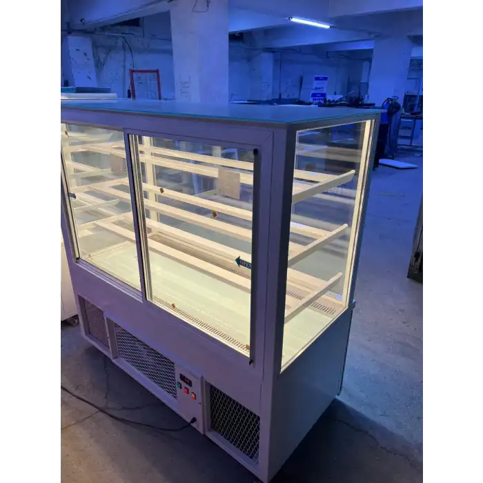 PASTA TATLI TEŞHİR DOLABI-3