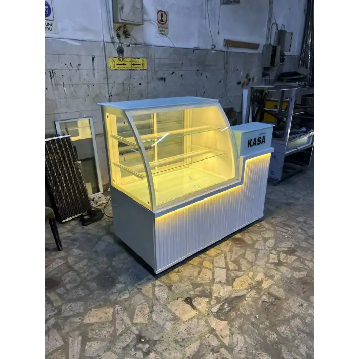 Pasta Tatlı Dolabı