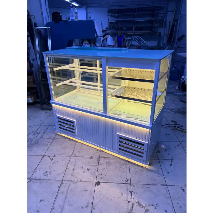 Pasta Tatlı Dolabı Meşrubat dolabı
