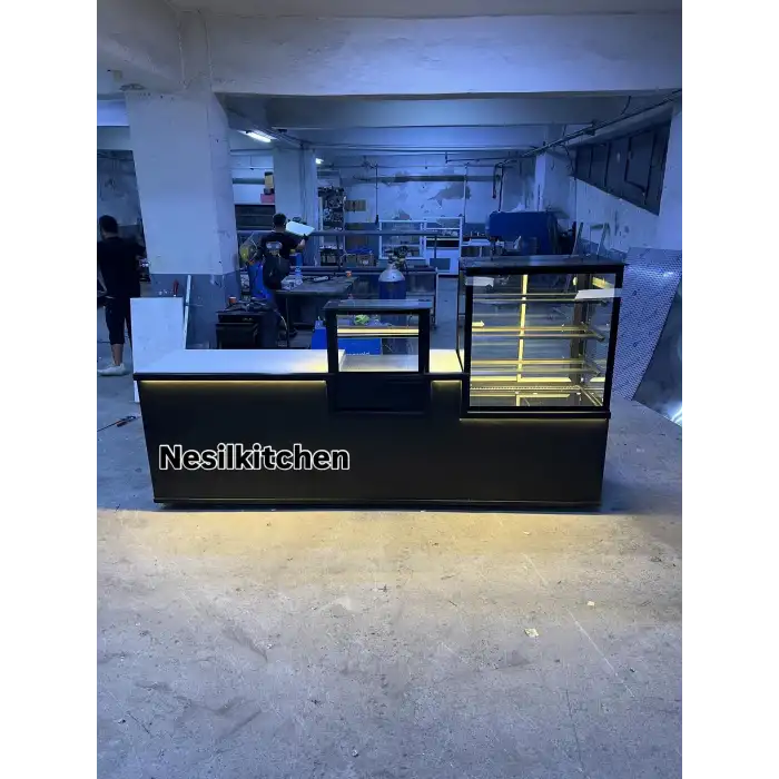 PASTA TATLI DOLABI VE BANKO