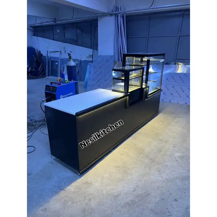 PASTA TATLI DOLABI VE BANKO