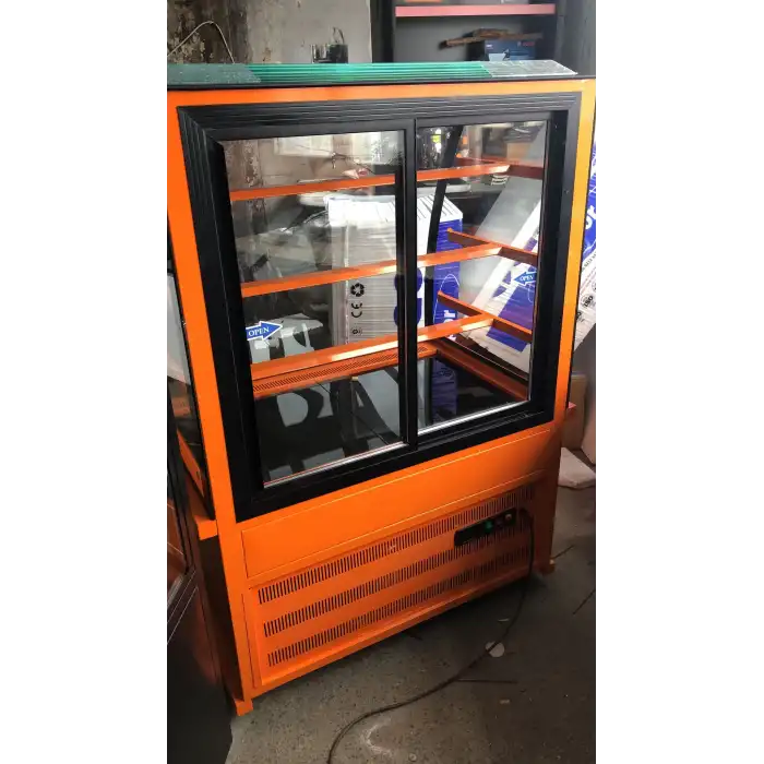 PASTA VE TATLI DOLABI