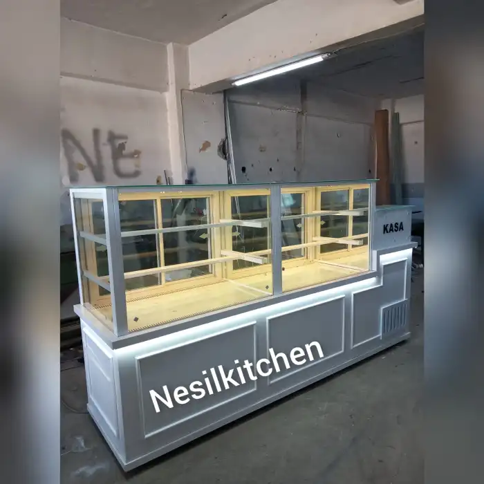 PASTA VE TATLI DOLABI