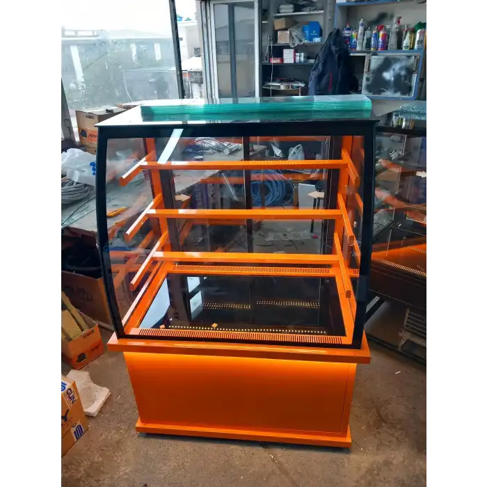 PASTA VE TATLI DOLABI