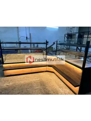 Böreklik ve Ekmek Tezgahı Ahşap Dekorlu