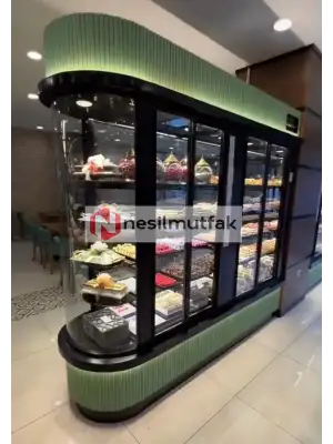 Dik Cephe Pasta Teşhir Dolabı