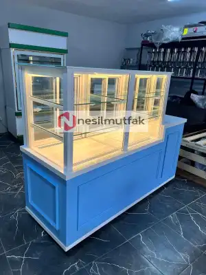 Pasta Tatlı Dolabı Ön Mavi Dekor