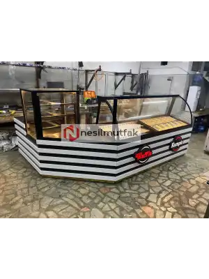 Waffle Kumpir Dolabı ve Pasta Dolabı